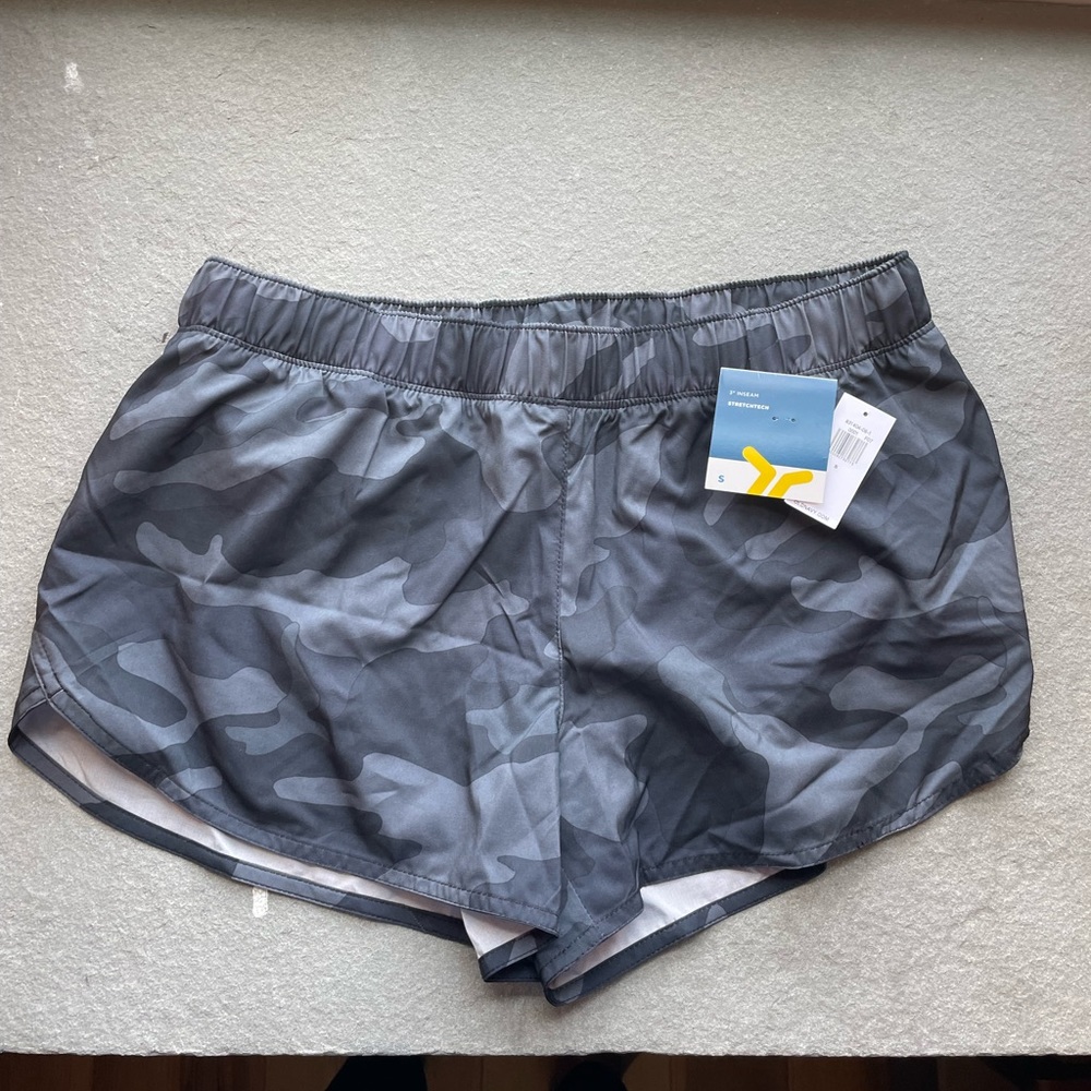 NEW with tags - Old Navy Dolphin-Hem Run Shorts